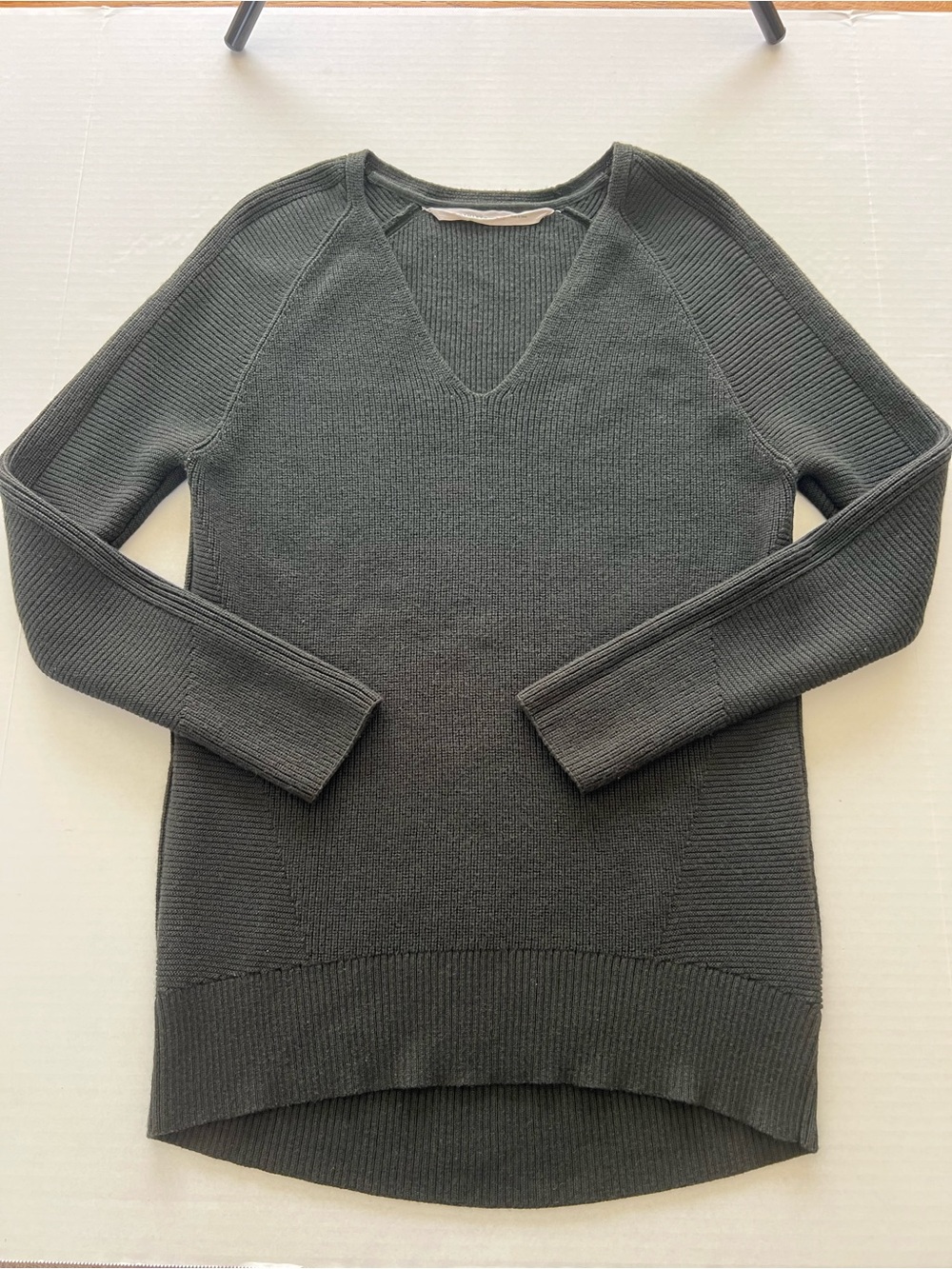 Athleta Hanover Women's V-Neck Merino Blend Ribbed Sweater Size XXS